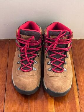 Columbia Newton Ridge Plus Women Sz 7.5 Waterproof Hiking Suede Boot Brown Trail